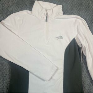 The North Face Womens Fleece Pullover Black TKA 100 1/4 Zip Size Small Two Tone‎